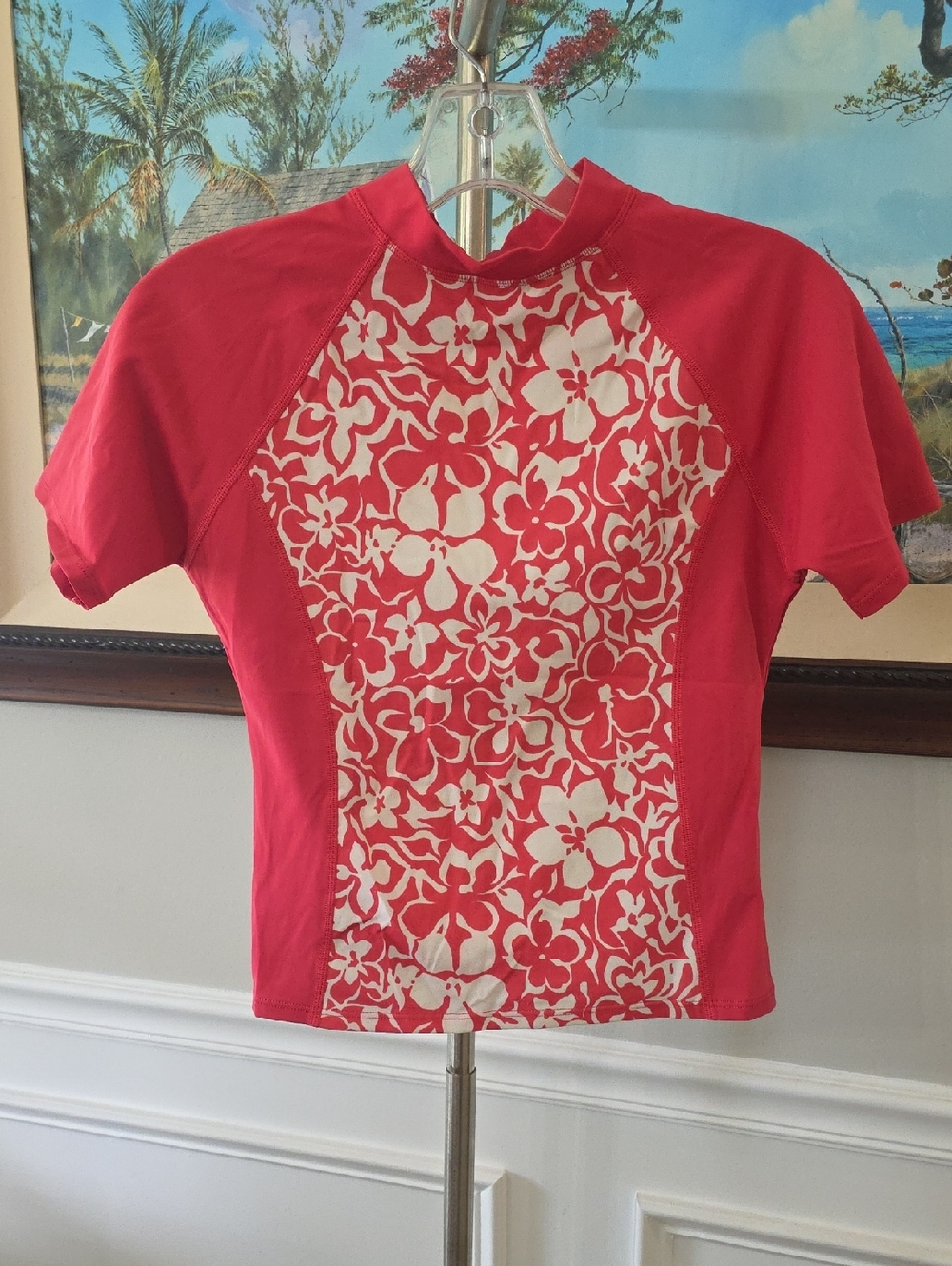 Lands' End Girls' Red and White Floral Short Sleeve Rash Guard